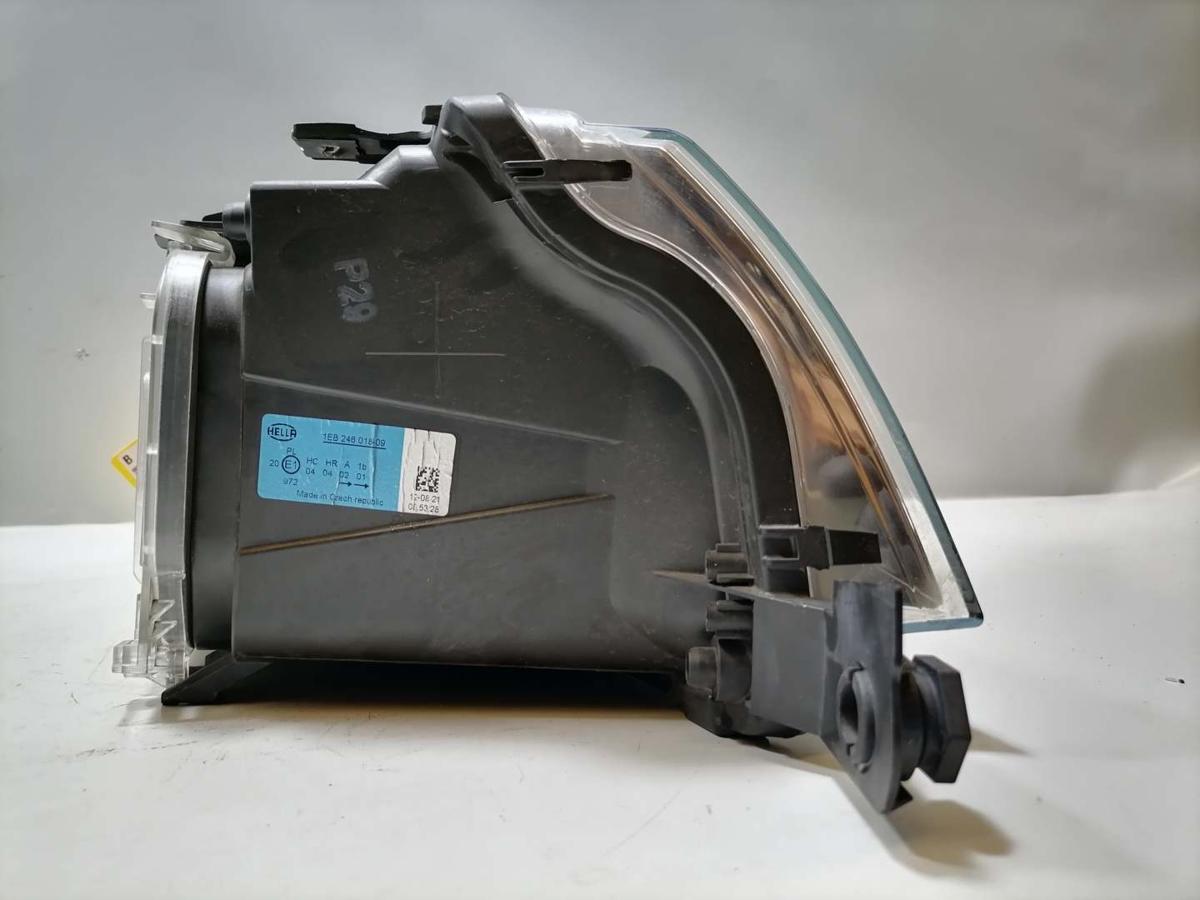 Skoda Fabia 6Y original Scheinwerfer links Halogen Chromhintergrund Bj.2005